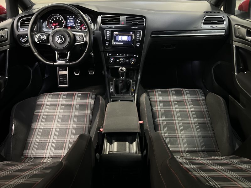 VOLKSWAGEN GOLF VII GTI PERFORMANCE 230CH