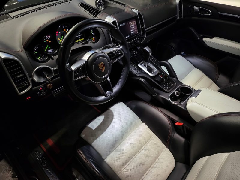 PORSCHE CAYENNE S E-Hybrid 416 CV PACK CHRONO / CUIR BI-TON / SIEGES AV ET AR CHAUFFANT / VOLANT CHA