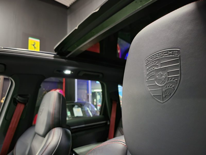 PORSCHE CAYENNE S E-Hybrid 416 CV PACK CHRONO / CUIR BI-TON / SIEGES AV ET AR CHAUFFANT / VOLANT CHA