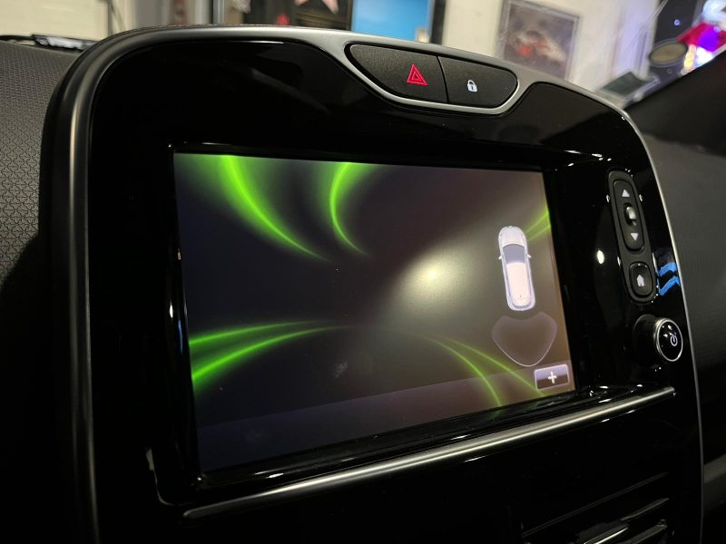 0.9 TCe 90 cv INTENS / RADRA AR / REGULATEUR