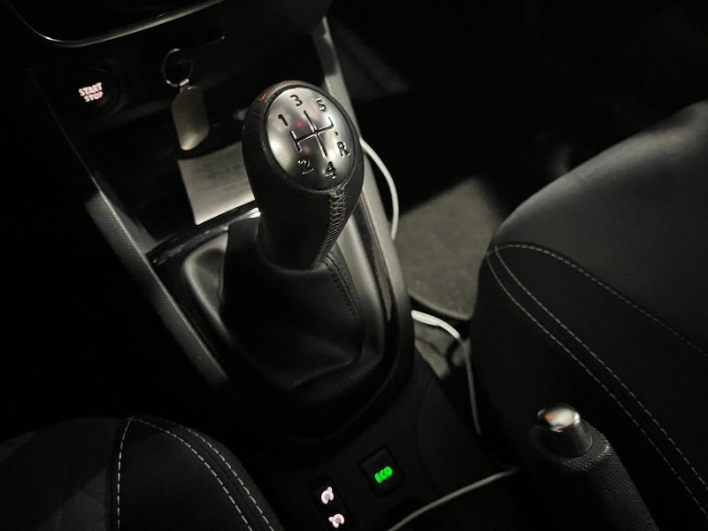 0.9 TCe 90 cv INTENS / RADRA AR / REGULATEUR