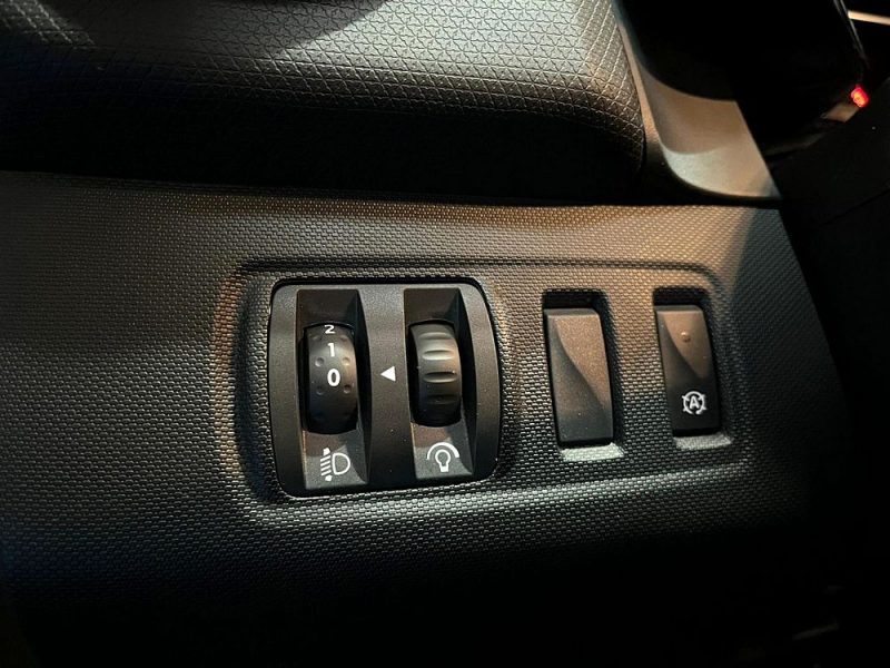 0.9 TCe 90 cv INTENS / RADRA AR / REGULATEUR