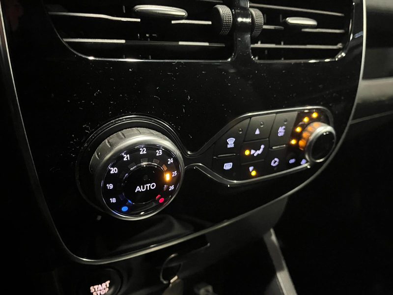 0.9 TCe 90 cv INTENS / RADRA AR / REGULATEUR