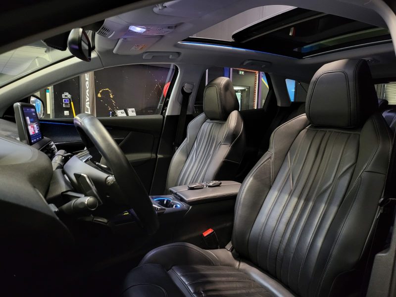 PEUGEOT 3008 1.5 BlueHDi 130cv ALLURE BUSINESS /TOIT OUVRANT+ATTELAGE+AUDIO FOCAL+SIEGE ELECTRIQUE/
