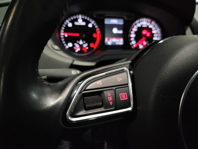 AUDI Q3 2.0 140 cv AMBITION LUXE TOIT OUVRANT / GPS / REGULATEUR / ENTRETIEN COMPLET AUDI A JOUR