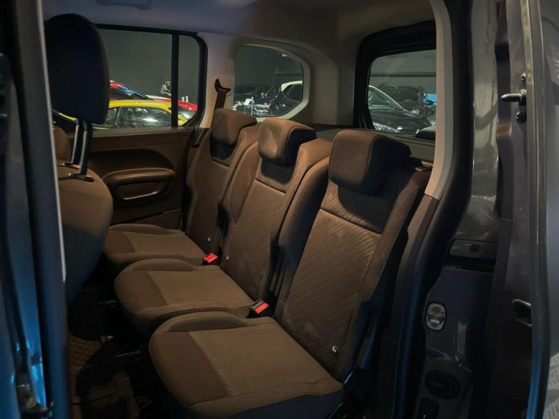 1.5 BlueHDi 102 cv ALLURE / CARPLAY / CAMERA / REGULATEUR