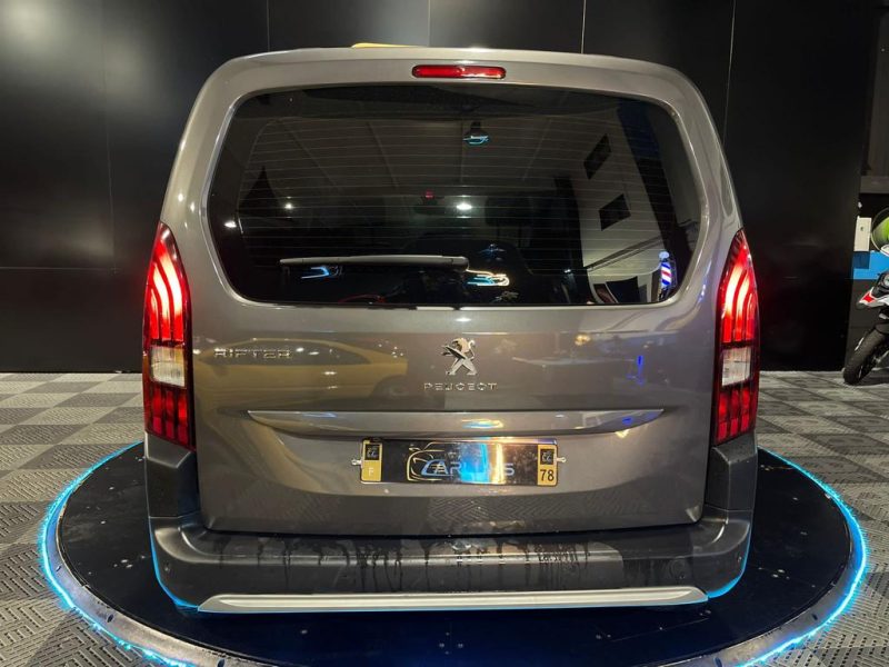 1.5 BlueHDi 102 cv ALLURE / CARPLAY / CAMERA / REGULATEUR