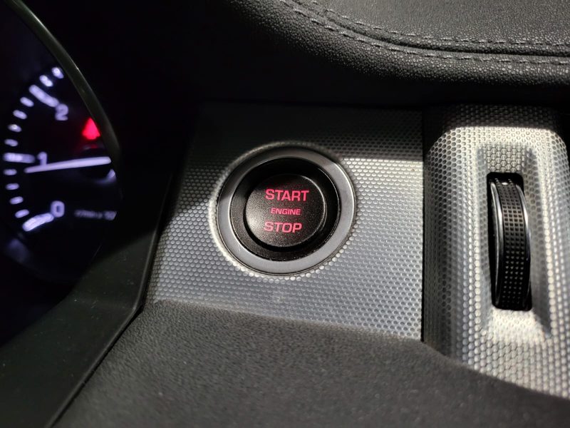 LAND ROVER RANGE ROVER EVOQUE 2.2 SD4 190 cv DYNAMIC TOIT PANO / SIEGES ELECTRIQUE / AUDIO MERIDIAN