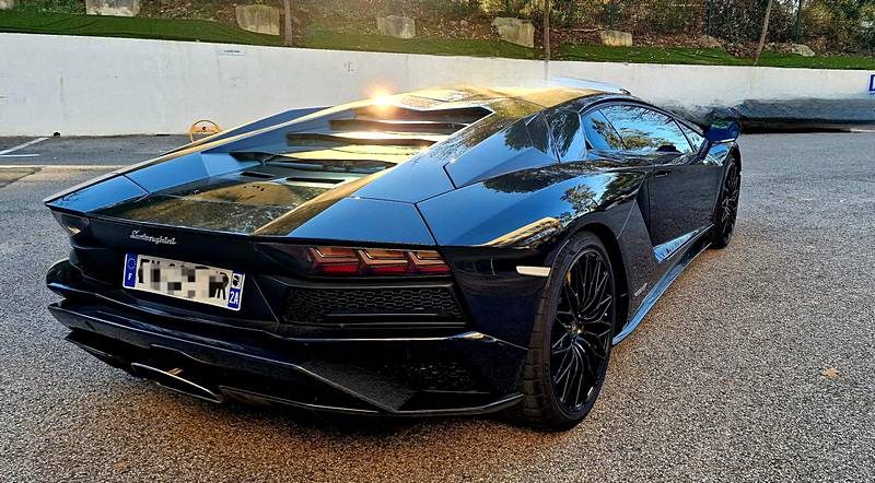 LAMBORGHINI AVENTADOR Coupé 2018