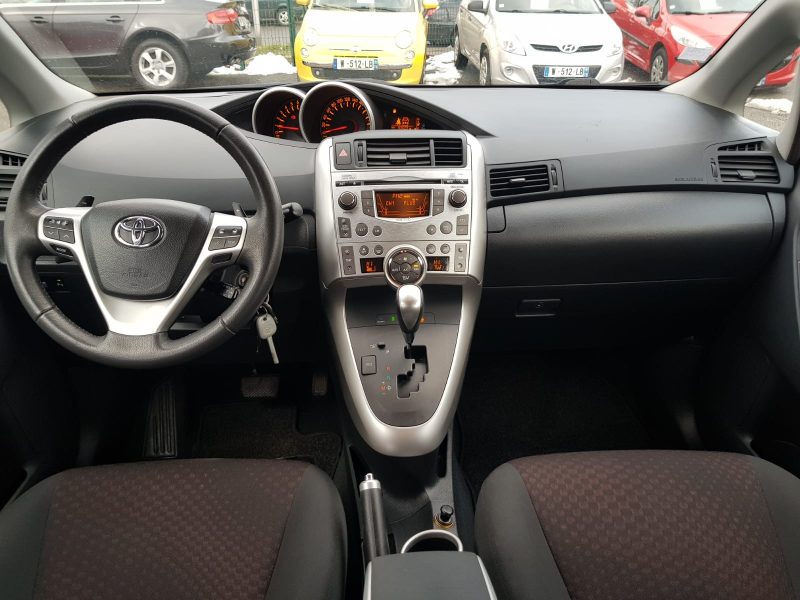 TOYOTA VERSO 1.8i VVT-i 145CV EXECUTIVE BOITE AUTO 5PLACES