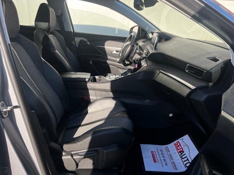 PEUGEOT 3008 II 2017