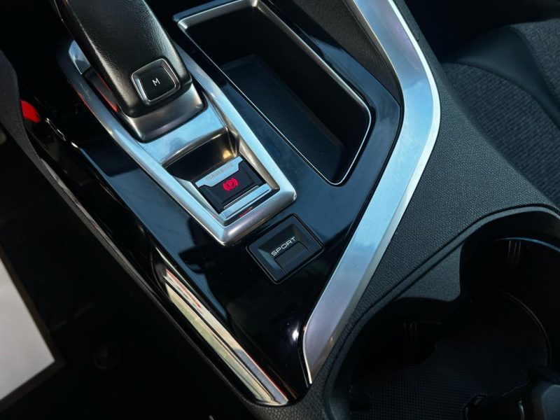 PEUGEOT 3008 II 2017