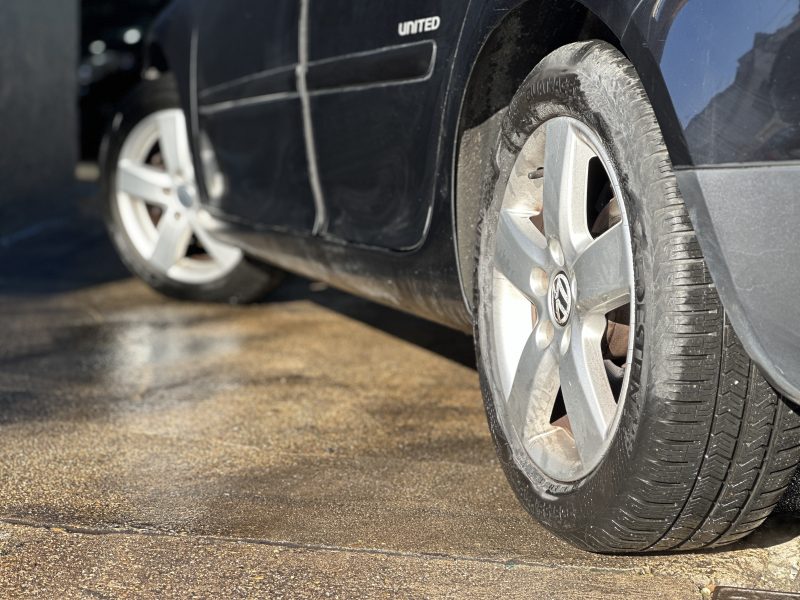 VOLKSWAGEN GOLF V 1.4 ESS UNITED PAYEZ EN 4X !