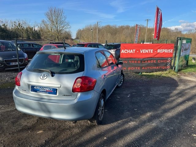 Toyota Auris 1.6 Active 2009 - 23556 KM