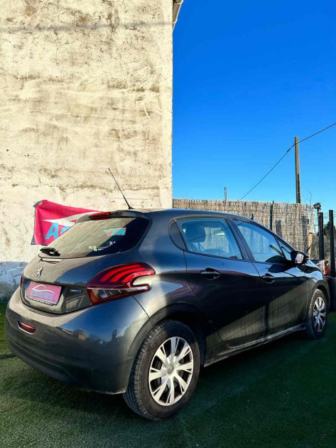 PEUGEOT 208 I 2015