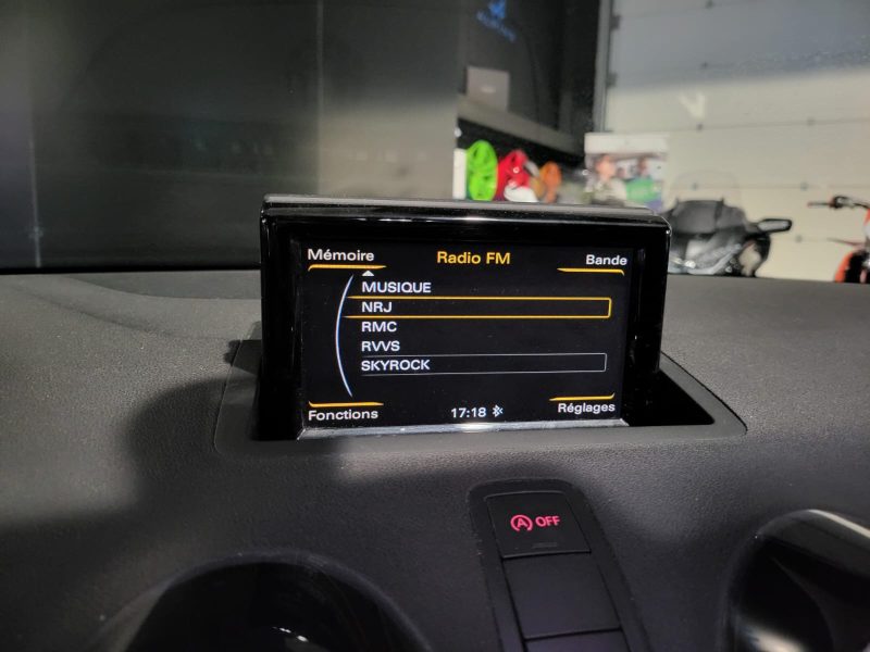 AUDI A1 SPORTBACK 1.4 TDI 90cv S-Line BVM5 / GPS/BLUETOOTH/REGULATEUR DE VITESSE