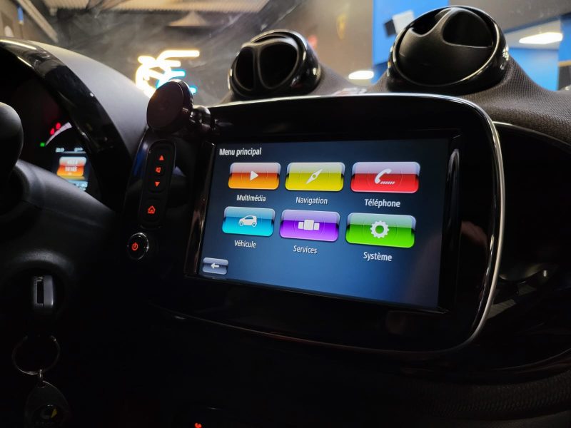 SMART FORTWO Coupé EQ POWER 82cv / TOIT PANO / SIEGES CHAUFFANTS / CAMERA