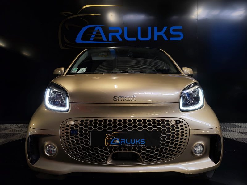 SMART FORTWO Coupé EQ POWER 82cv / TOIT PANO / SIEGES CHAUFFANTS / CAMERA