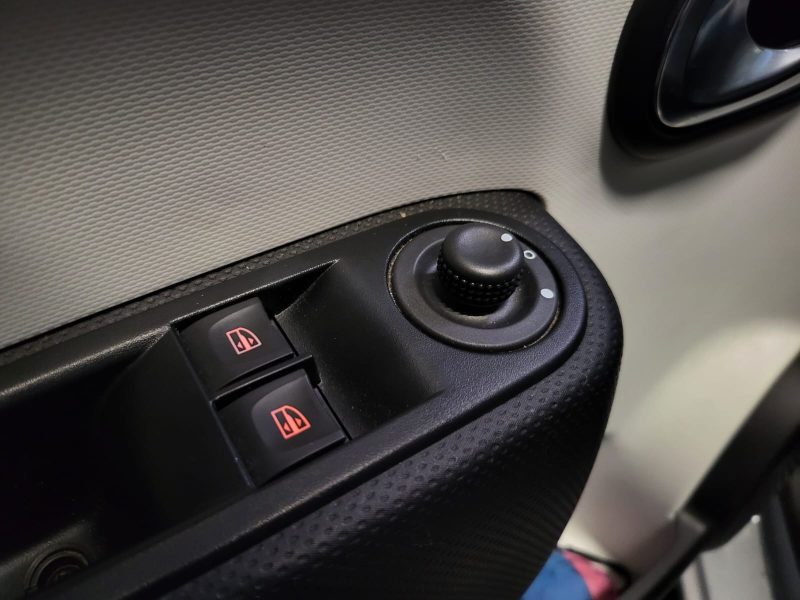 RENAULT TWINGO III 1.0 SCe 70cv INTENS /AIDE AU PARKING+BLUETOOTH+REGULATEUR+LIMITEUR/