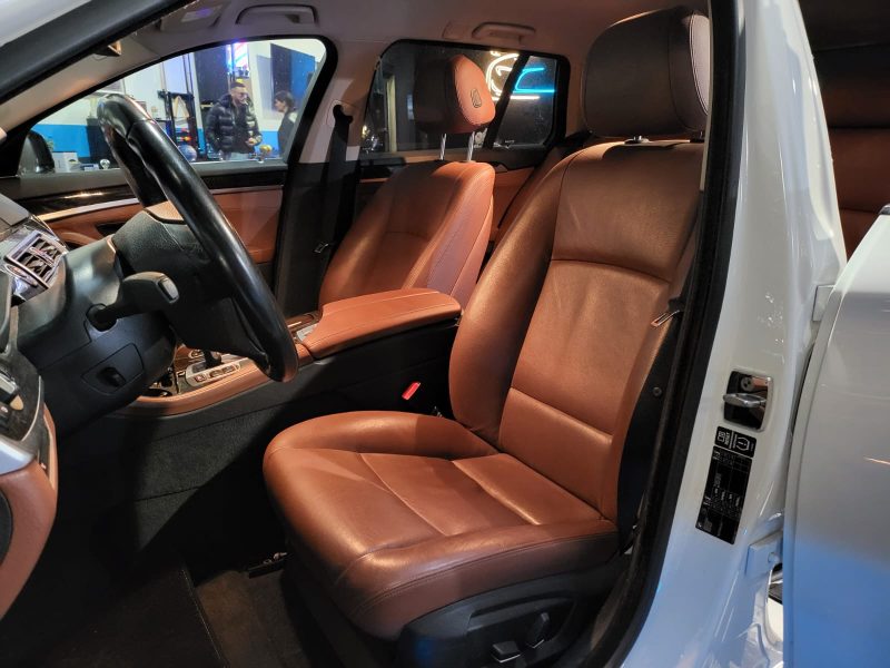 BMW SERIE 5 TOURING 520d 184cv Luxury BVA / SIEGES CHAUFFANT/AFFICHAGE TETE HAUTE/RADAR-AV-AR