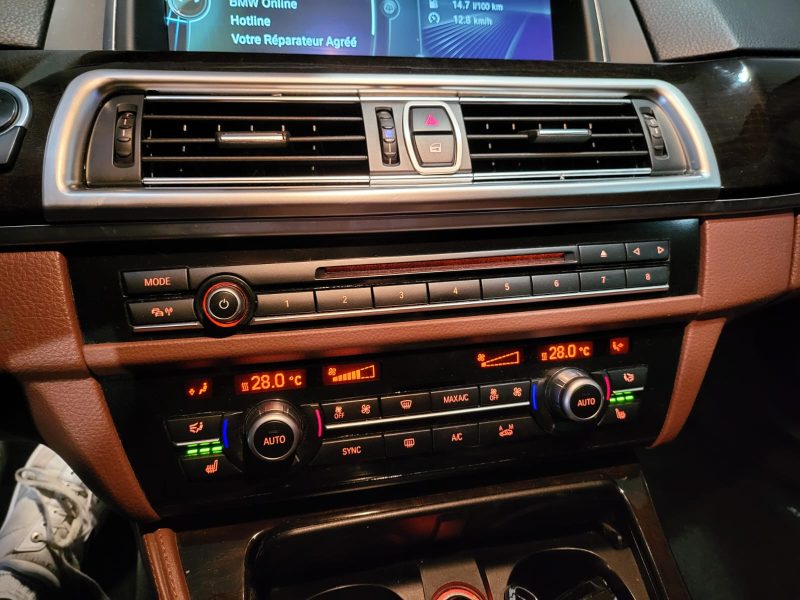 BMW SERIE 5 TOURING 520d 184cv Luxury BVA / SIEGES CHAUFFANT/AFFICHAGE TETE HAUTE/RADAR-AV-AR