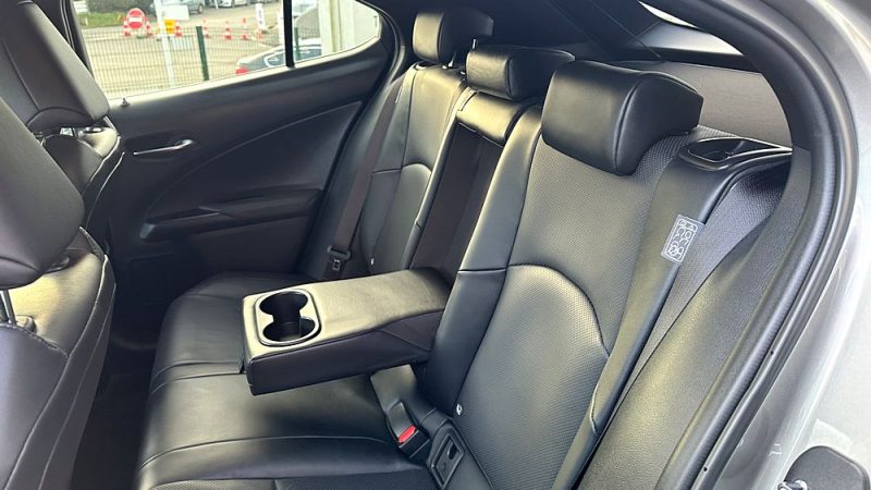 LEXUS UX250H PHASE 2 LUXE