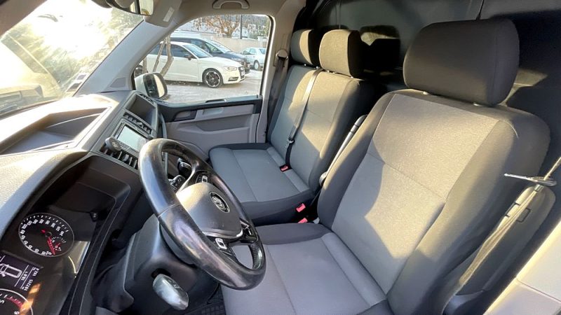 VOLKSWAGEN TRANSPORTER T6 Camionnette 2017