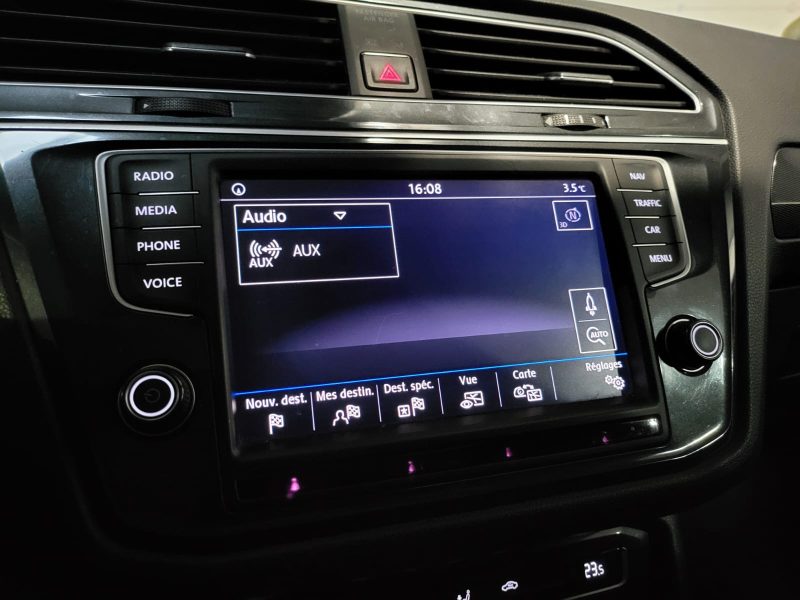 VOLKSWAGEN TIGUAN II 2.0 TDI 150cv Carat DSG7 // APPLE CARPLAY/TOIT OUVRANT/CAMERA DE RECUL