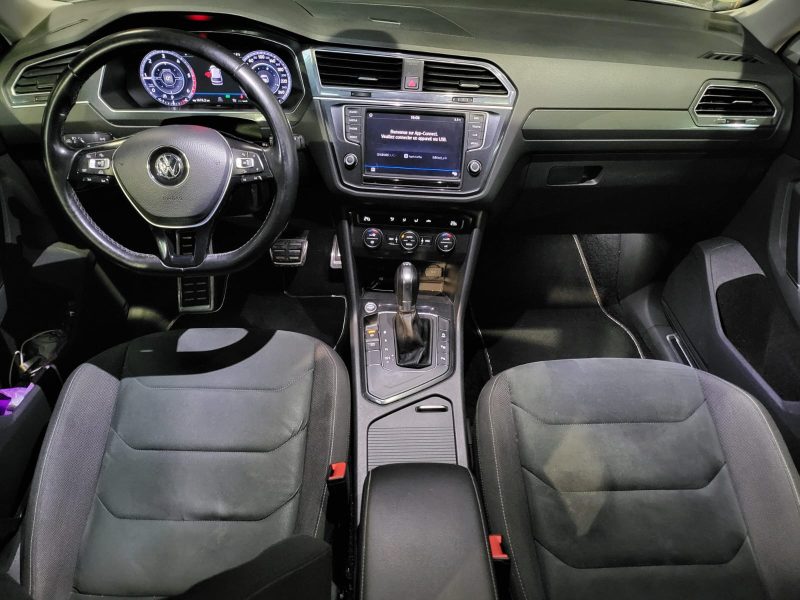 VOLKSWAGEN TIGUAN II 2.0 TDI 150cv Carat DSG7 // APPLE CARPLAY/TOIT OUVRANT/CAMERA DE RECUL
