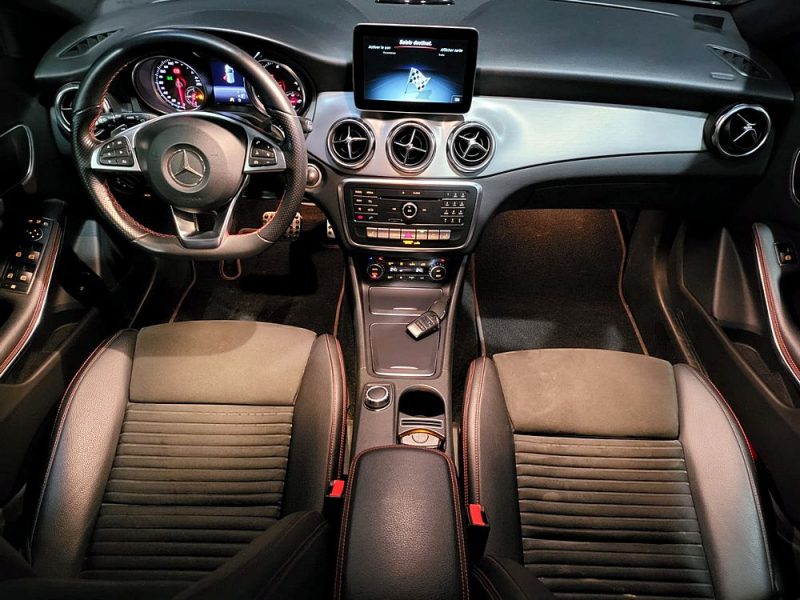 MERCEDES-BENZ GLA 200d 136cv Fascination 7G-DCT // SIEGES CHAUFFANT/CAMERA DE RECUL/RADAR-AV-AR