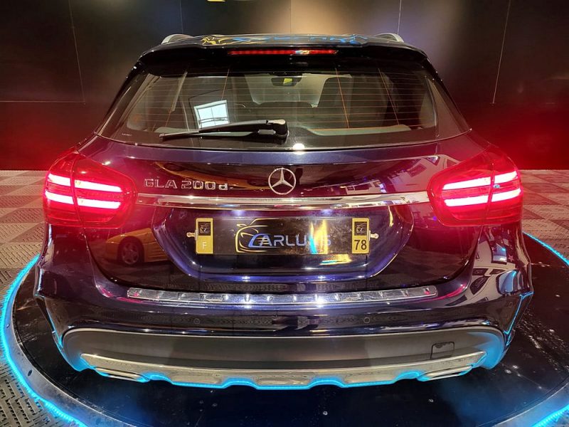 MERCEDES-BENZ GLA 200d 136cv Fascination 7G-DCT // SIEGES CHAUFFANT/CAMERA DE RECUL/RADAR-AV-AR