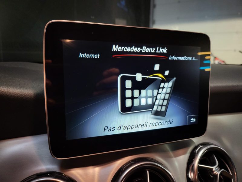 MERCEDES-BENZ GLA 200d 136cv Fascination 7G-DCT // SIEGES CHAUFFANT/CAMERA DE RECUL/RADAR-AV-AR