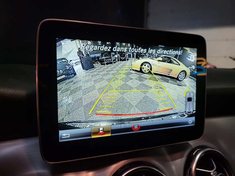 MERCEDES-BENZ GLA 200d 136cv Fascination 7G-DCT // SIEGES CHAUFFANT/CAMERA DE RECUL/RADAR-AV-AR