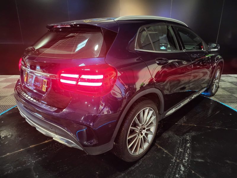 MERCEDES-BENZ GLA 200d 136cv Fascination 7G-DCT // SIEGES CHAUFFANT/CAMERA DE RECUL/RADAR-AV-AR