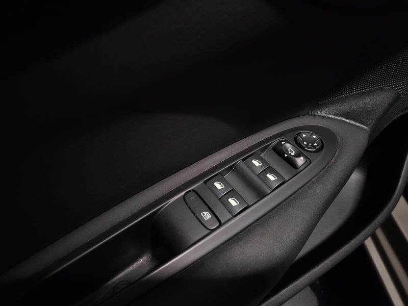 CITROEN C4 1.2 THP 110cv SHINE CG ETHANOL / GPS / CLIM BIZONE / RETRO RABATABLE