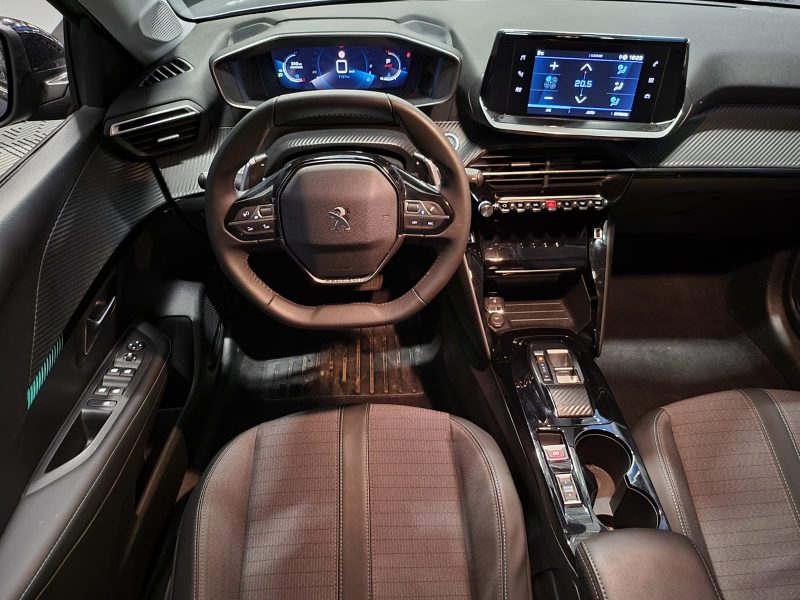 PEUGEOT 208 1.2 PURETECH 130 CV EAT8 ALLURE PACK / CAMERA DE RECUL / APPLE CAPLAY / FULL LED