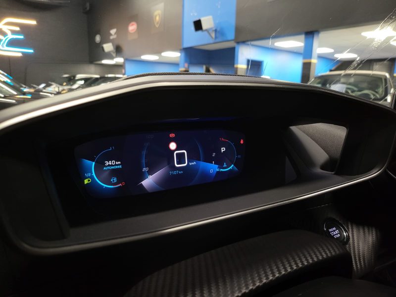 PEUGEOT 208 1.2 PURETECH 130 CV EAT8 ALLURE PACK / CAMERA DE RECUL / APPLE CAPLAY / FULL LED