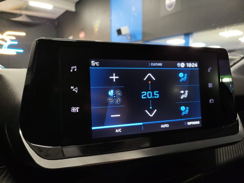 PEUGEOT 208 1.2 PURETECH 130 CV EAT8 ALLURE PACK / CAMERA DE RECUL / APPLE CAPLAY / FULL LED