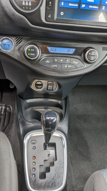 TOYOTA YARIS 2019