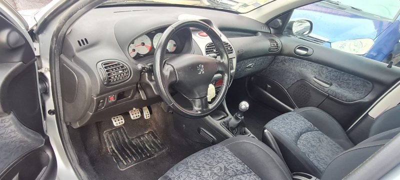 PEUGEOT 206 SW 2004