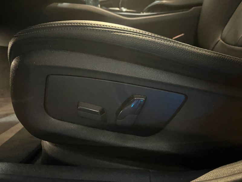 530e Hybrid 252 cv LOUNGE / CAMERA AR / REGULATEUR 