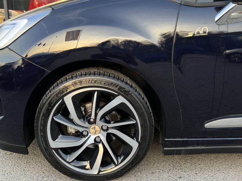 DS DS3 1955 60 EME ANNIVERSAIRE 1.2 110 Cv 1ERE MAIN BOITE AUTO GPS CAMERA RECUL - GARANTIE 1 AN