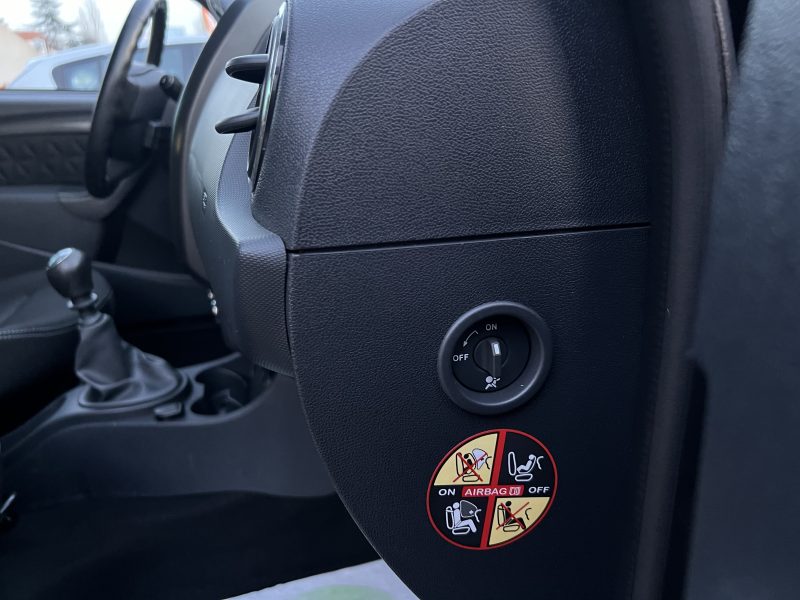 DACIA DUSTER 4x2 1.5 DCI 110 Cv 1ERE MAIN / GPS BLUETOOTH REGULATEUR / 64 700 KMS - GARANTIE 1 AN