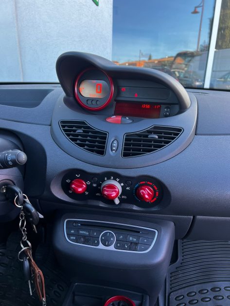 RENAULT TWINGO 2009