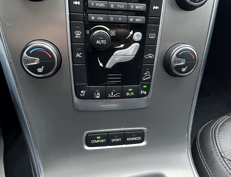 VOLVO XC60 I SUV 2012