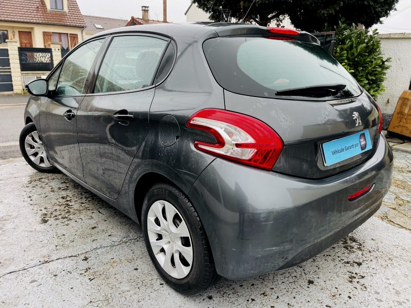 PEUGEOT 208 I 2014