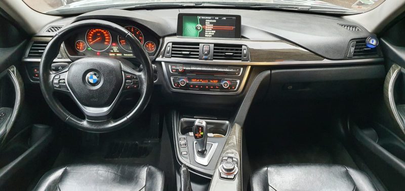 BMW Série 3 F30 318D 143CH Pack Sport, *Crit'Air 2*