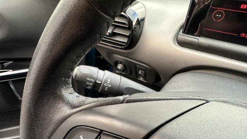 CITROEN C4 CACTUS 130 SHINE