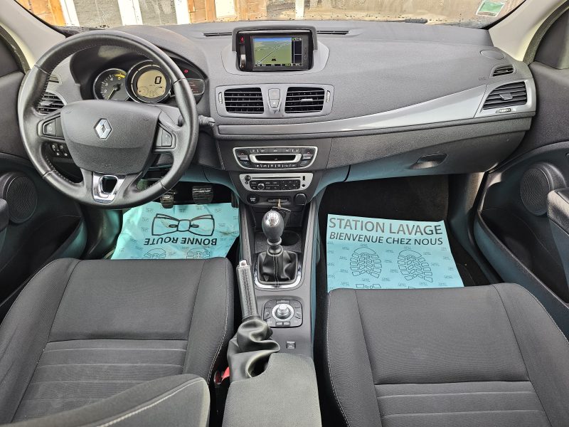 RENAULT MEGANE  ESTATE 1.5 DCI 110 CH FULL OPTION GPS TOIT OUVRANT 