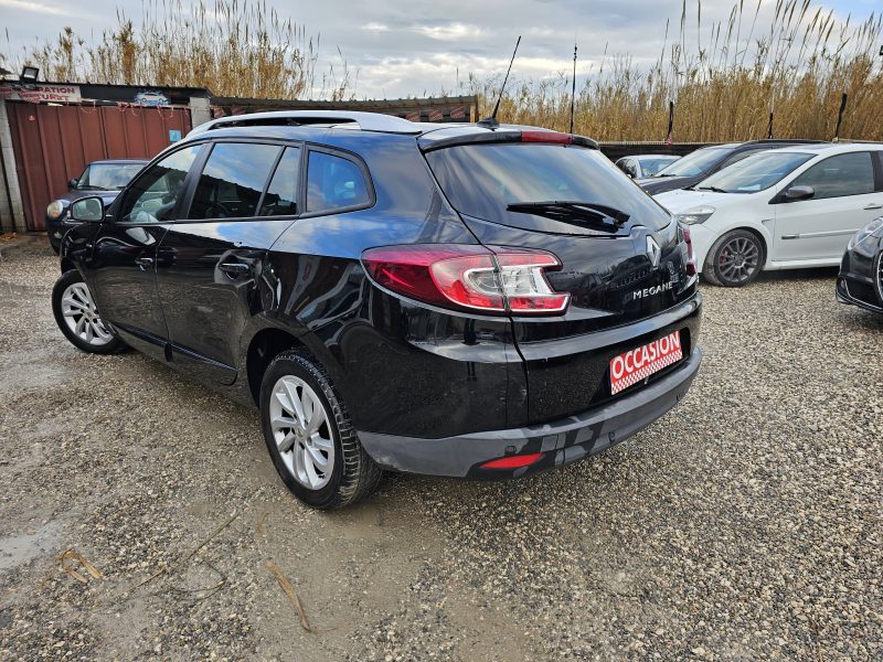 RENAULT MEGANE  ESTATE 1.5 DCI 110 CH FULL OPTION GPS TOIT OUVRANT 